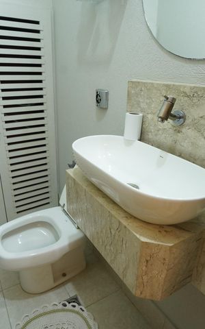 Casa de condomínio à venda com 193m², 4 quartos e 2 vagas
