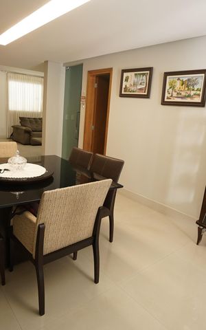 Casa de condomínio à venda com 193m², 4 quartos e 2 vagas