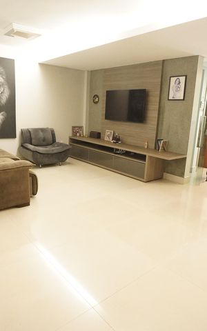 Casa de condomínio à venda com 193m², 4 quartos e 2 vagas