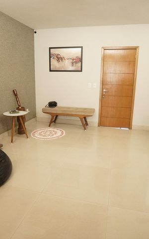Casa de condomínio à venda com 193m², 4 quartos e 2 vagas