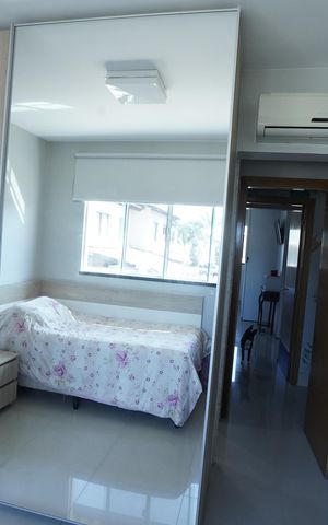 Casa de condomínio à venda com 193m², 4 quartos e 2 vagas