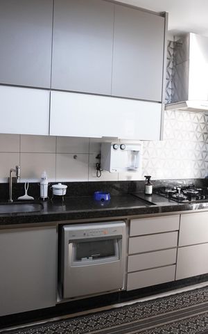 Casa de condomínio à venda com 193m², 4 quartos e 2 vagas