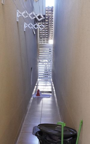 Casa de condomínio à venda com 193m², 4 quartos e 2 vagas