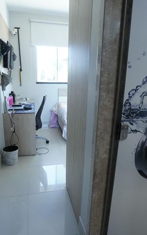 Casa de condomínio à venda com 193m², 4 quartos e 2 vagas