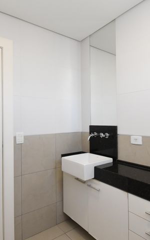 Apartamento à venda com 70m², 1 quarto e 2 vagasBanheiro 2