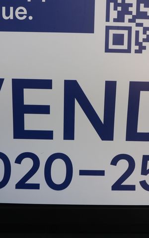 Casa à venda com 145m², 3 quartos e 2 vagasFachada