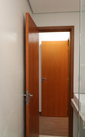 Casa à venda com 145m², 3 quartos e 2 vagasBanheiro da Suíte 1