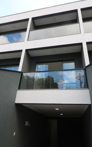Casa à venda com 145m², 3 quartos e 2 vagasGaragem