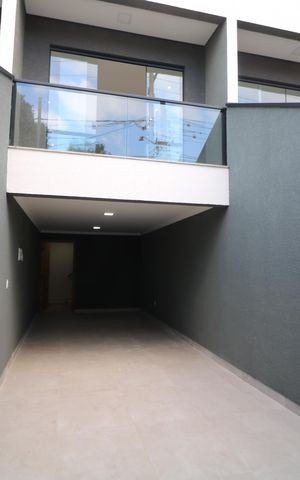 Casa à venda com 145m², 3 quartos e 2 vagasGaragem