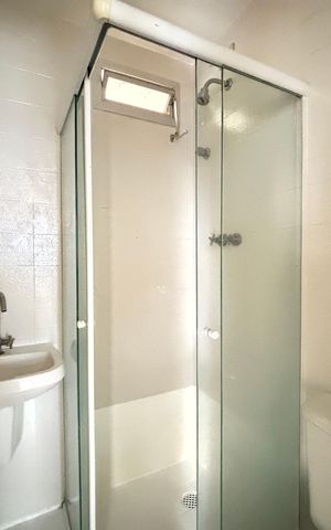 Apartamento para alugar com 112m², 2 quartos e 1 vaga Apartamento para alugar com 112m², 2 quartos e 1 vagaBanheiro