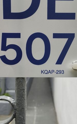 Casa à venda com 60m², 2 quartos e sem vaga Casa à venda com 60m², 2 quartos e sem vagaFachada