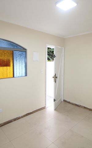 Casa à venda com 60m², 2 quartos e sem vagaSala