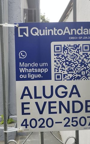 Casa à venda com 60m², 2 quartos e sem vaga Casa à venda com 60m², 2 quartos e sem vagaFachada