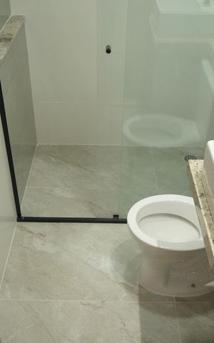 Casa à venda com 150m², 3 quartos e 2 vagasBanheiro da Suíte 2