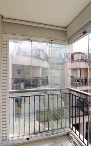 Apartamento à venda com 120m², 1 quarto e 2 vagas Apartamento à venda com 120m², 1 quarto e 2 vagasVaranda
