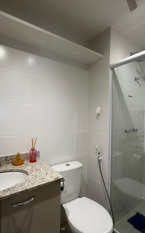 Apartamento para alugar com 55m², 2 quartos e 1 vaga Apartamento para alugar com 55m², 2 quartos e 1 vagaBanheiro social