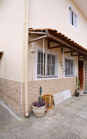 Casa de condomínio à venda com 75m², 2 quartos e 1 vagaÁrea comum