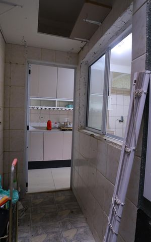 Casa de condomínio à venda com 75m², 2 quartos e 1 vagaÁrea de Serviço