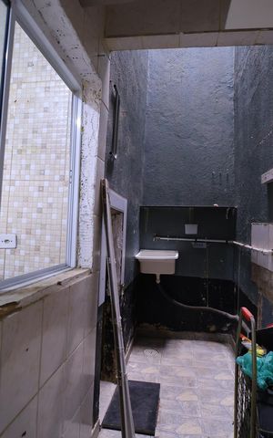 Casa de condomínio à venda com 75m², 2 quartos e 1 vagaÁrea de Serviço