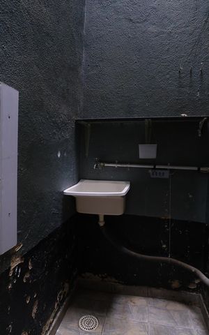 Casa de condomínio à venda com 75m², 2 quartos e 1 vagaÁrea de Serviço