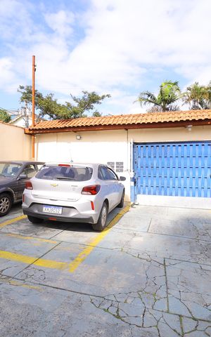 Casa de condomínio à venda com 75m², 2 quartos e 1 vagaGaragem