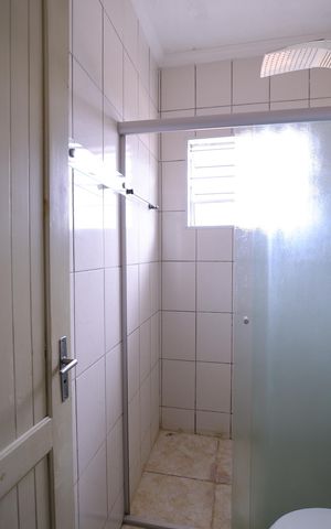 Casa de condomínio à venda com 75m², 2 quartos e 1 vagaBanheiro