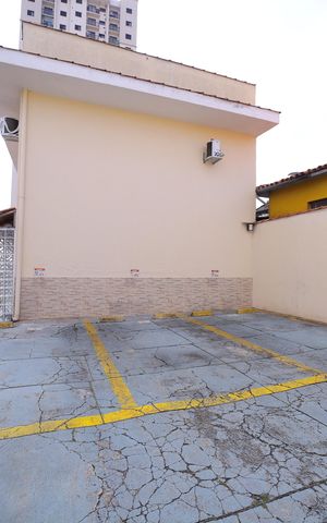 Casa de condomínio à venda com 75m², 2 quartos e 1 vagaGaragem