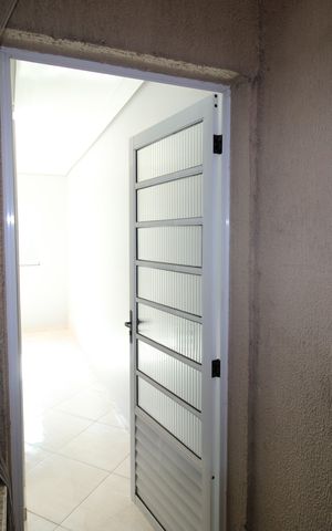 Casa de condomínio à venda com 65m², 2 quartos e 1 vagaÁrea de Serviço