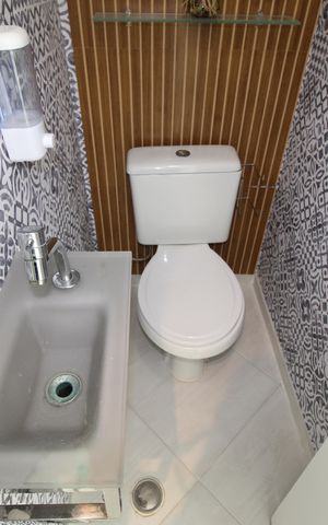 Casa de condomínio à venda com 65m², 2 quartos e 1 vagaLavabo