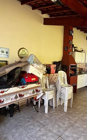 Casa à venda com 138m², 3 quartos e 2 vagas Casa à venda com 138m², 3 quartos e 2 vagasÁrea de Serviço