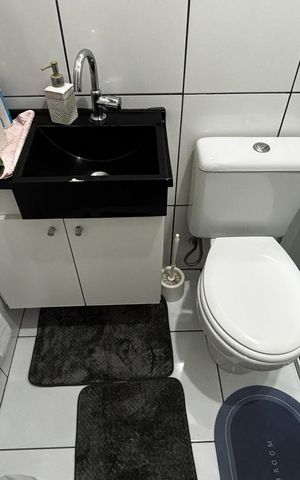 Casa à venda com 138m², 3 quartos e 2 vagas Casa à venda com 138m², 3 quartos e 2 vagasBanheiro da Suíte