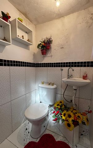 Casa à venda com 138m², 3 quartos e 2 vagas Casa à venda com 138m², 3 quartos e 2 vagasÁrea de Serviço - Banheiro