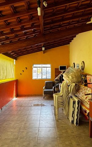 Casa à venda com 138m², 3 quartos e 2 vagas Casa à venda com 138m², 3 quartos e 2 vagasÁrea de Serviço
