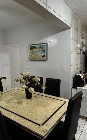 Casa à venda com 138m², 3 quartos e 2 vagas Casa à venda com 138m², 3 quartos e 2 vagasCozinha