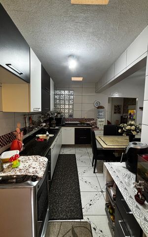 Casa à venda com 138m², 3 quartos e 2 vagas Casa à venda com 138m², 3 quartos e 2 vagasCozinha
