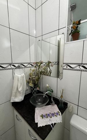 Casa à venda com 138m², 3 quartos e 2 vagas Casa à venda com 138m², 3 quartos e 2 vagasBanheiro