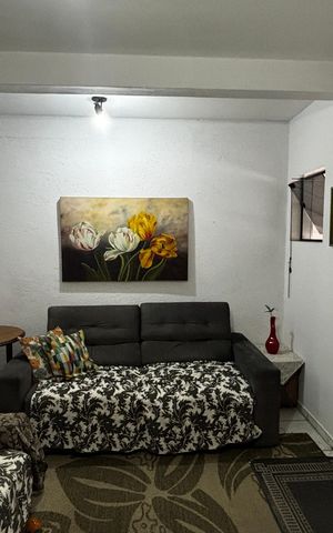 Casa à venda com 138m², 3 quartos e 2 vagas Casa à venda com 138m², 3 quartos e 2 vagasSala