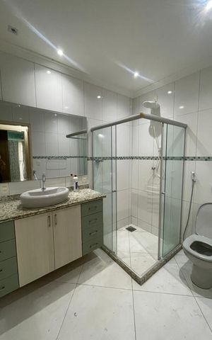 Casa à venda com 150m², 3 quartos e 4 vagasBanheiro