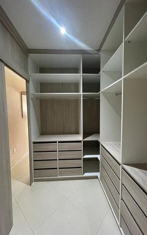 Casa à venda com 150m², 3 quartos e 4 vagasCloset