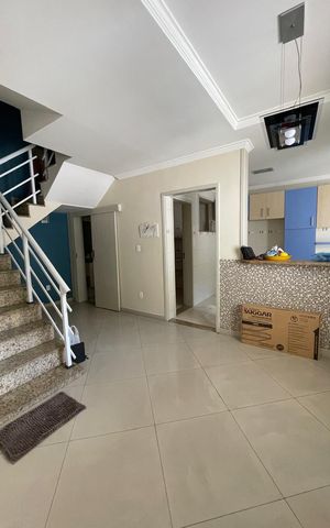Casa à venda com 150m², 3 quartos e 4 vagasSala