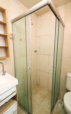 Casa de condomínio para alugar com 90m², 3 quartos e 1 vaga Casa de condomínio para alugar com 90m², 3 quartos e 1 vagaBanheiro