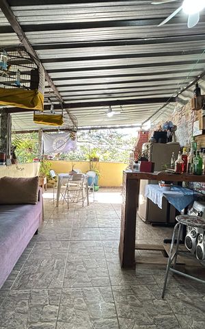 Casa à venda com 70m², 2 quartos e 1 vaga
