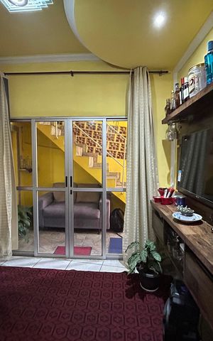 Casa à venda com 70m², 2 quartos e 1 vaga