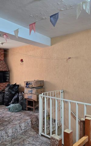 Casa à venda com 596m², 3 quartos e 2 vagasÁrea de Serviço e Churrasqueira 