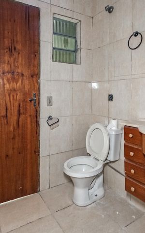Casa à venda com 40m², 1 quarto e sem vagaBanheiro
