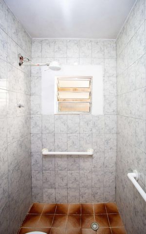 Casa à venda com 120m², 2 quartos e sem vagaBanheiro