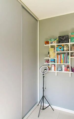 Casa à venda com 169m², 3 quartos e 3 vagas Casa à venda com 169m², 3 quartos e 3 vagasQuarto 3