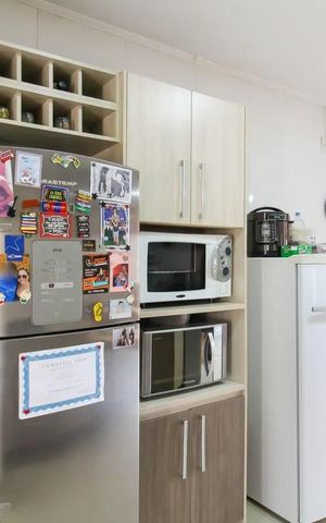 Casa à venda com 169m², 3 quartos e 3 vagas Casa à venda com 169m², 3 quartos e 3 vagasCozinha