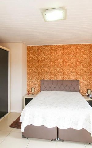 Casa à venda com 169m², 3 quartos e 3 vagas Casa à venda com 169m², 3 quartos e 3 vagasQuarto 1