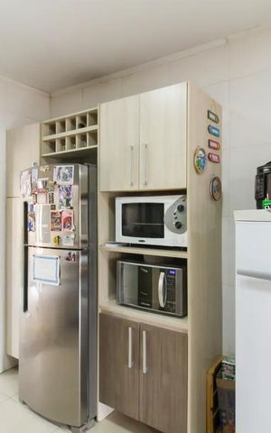 Casa à venda com 169m², 3 quartos e 3 vagas Casa à venda com 169m², 3 quartos e 3 vagasCozinha